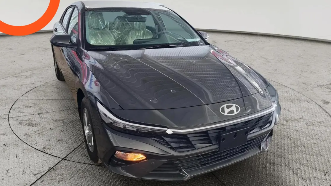 Hyundai Elantra 2025