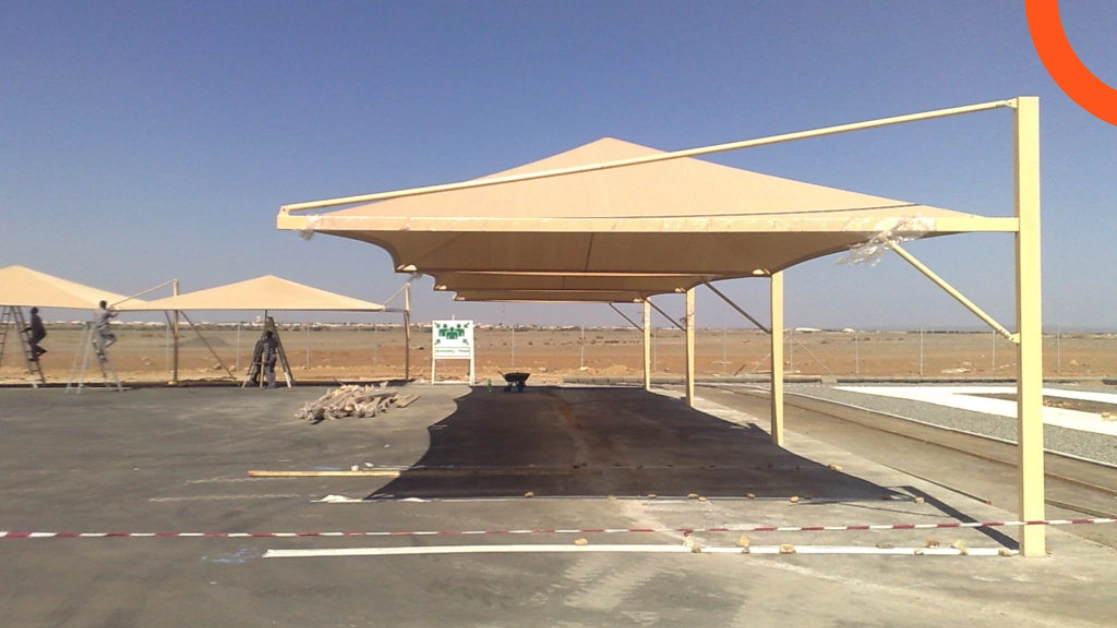 مظلات معلقة