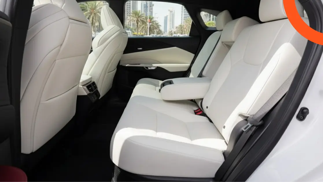 Driving Experience and Practical Comfort