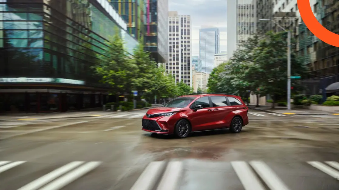 تويوتا سيينا 2025