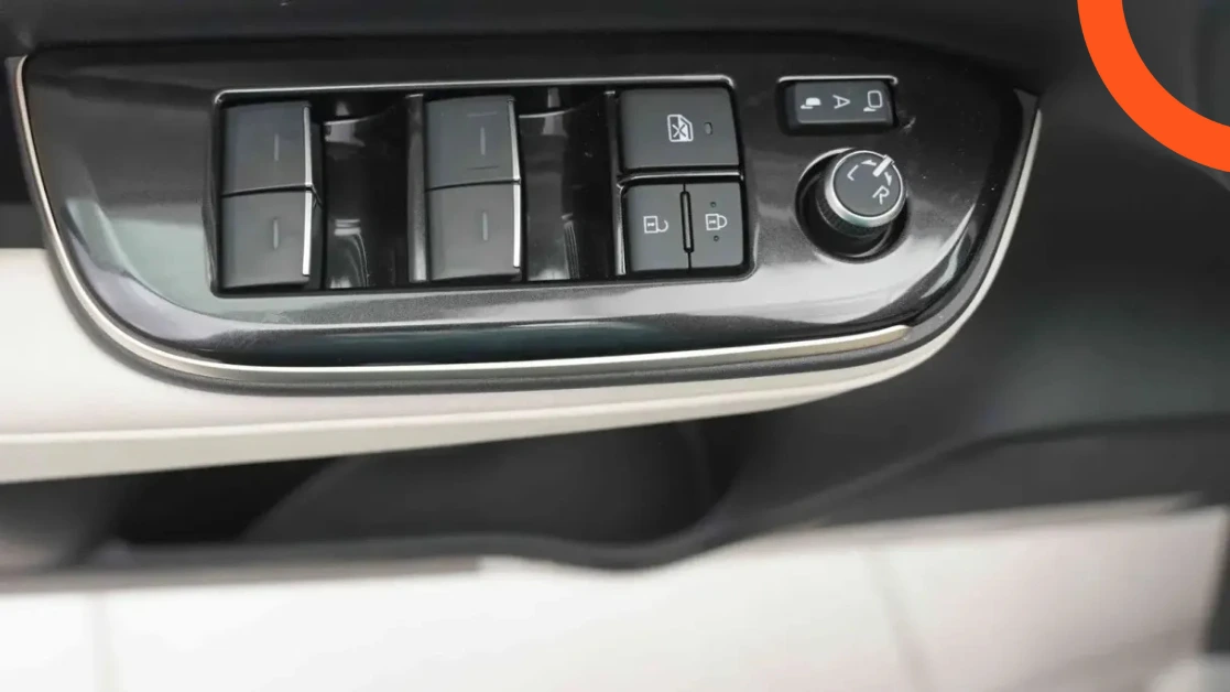 تويوتا كراون برستيج 2026