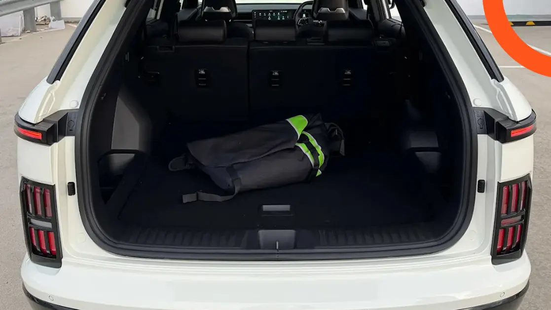 المساحة والشحن