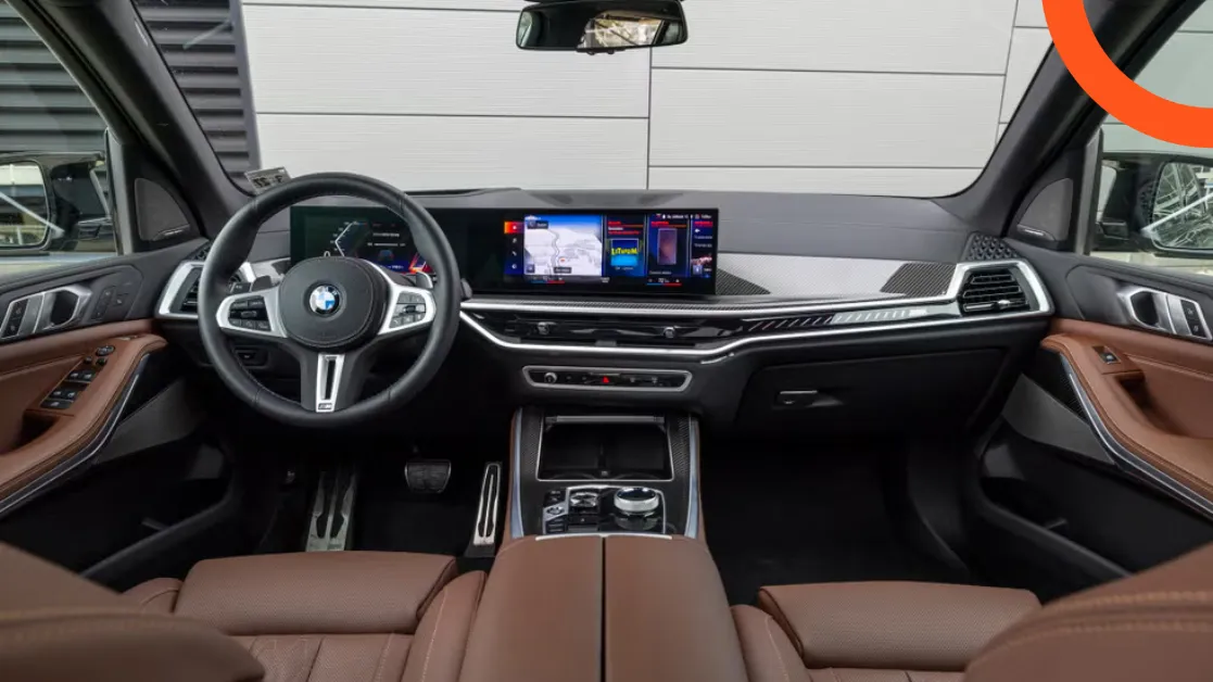 بي إم دبليو X5 2025 المقصورة