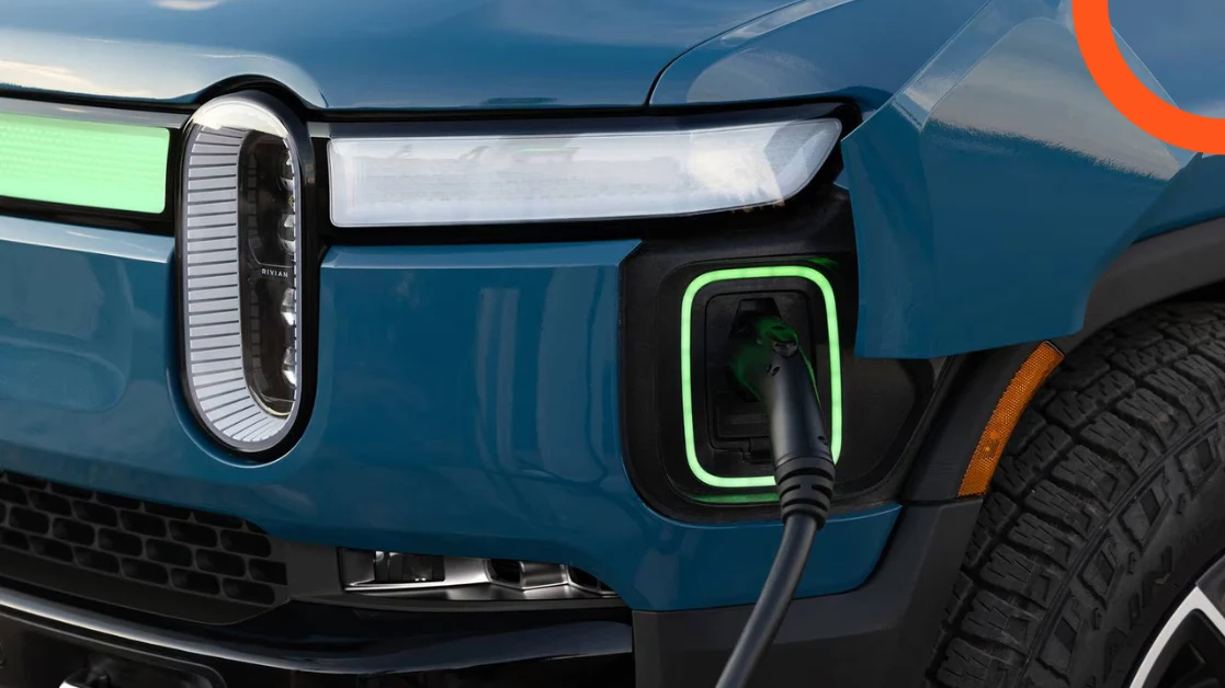 ريفيان R1S 2026