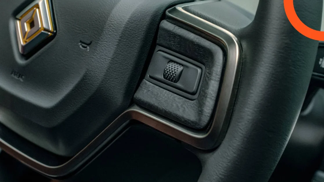 ريفيان R1S 2026