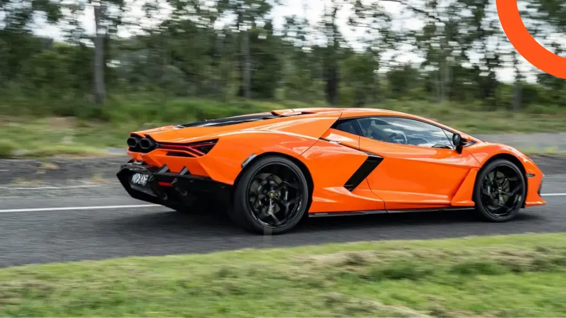 لامبورغيني ريفويلتو 2025