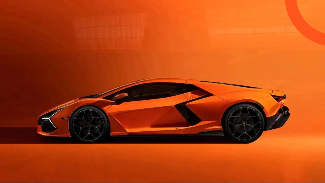 لامبورغيني ريفويلتو 2025