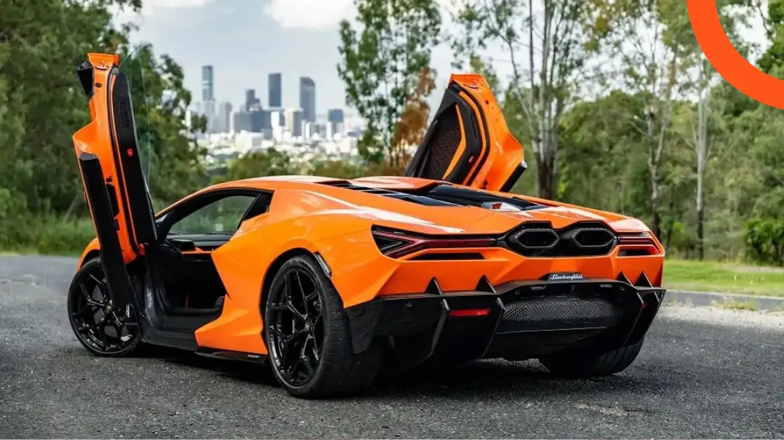 لامبورغيني ريفويلتو 2025