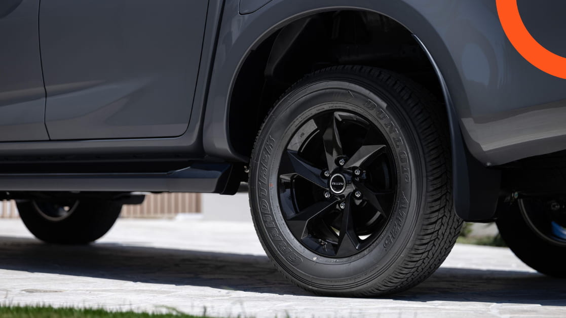 إيسوزو دي ماكس 2026 