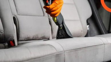 أفضل طريقة لغسيل مراتب السيارة