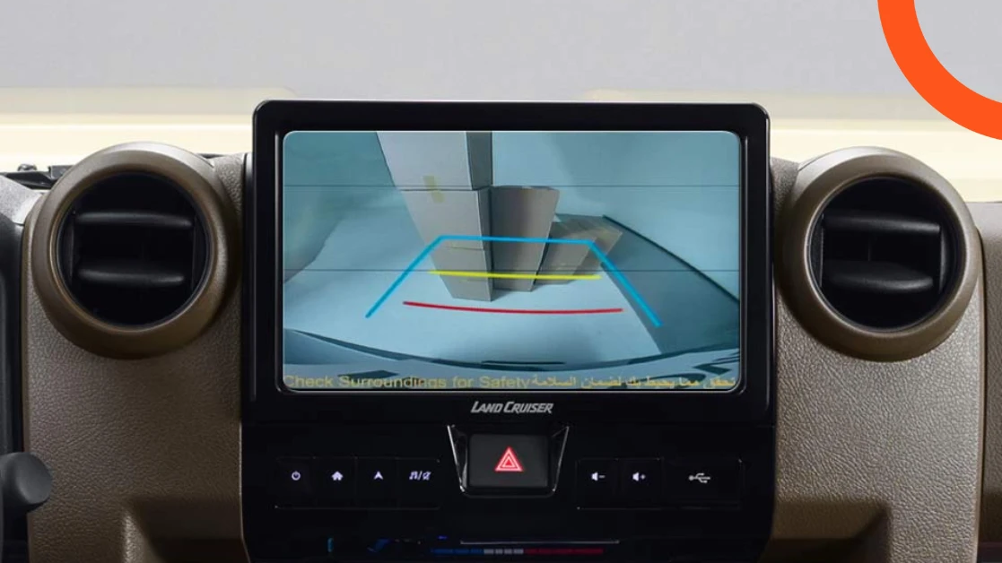 تويوتا لاند كروزر بيك اب 2025