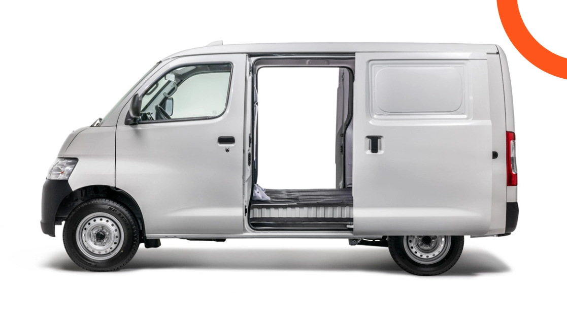 تويوتا لايت ايس فان 2025