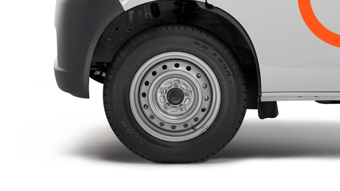 تويوتا لايت ايس فان 2025