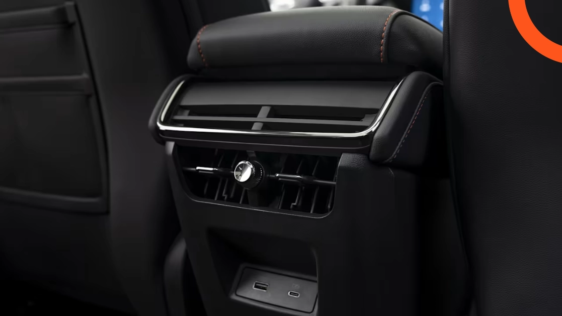 داخلية فورد تورس 2026