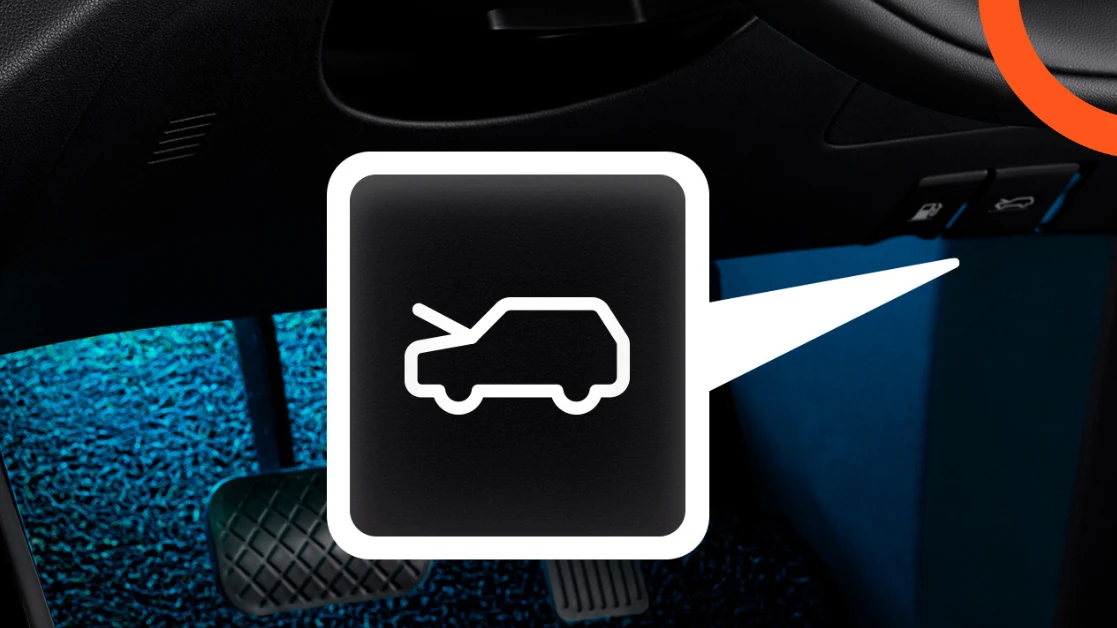 غطاء محرك السيارة