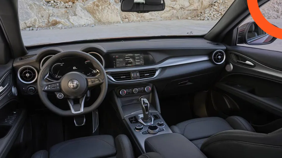 الفا روميو ستيلفيو 2026