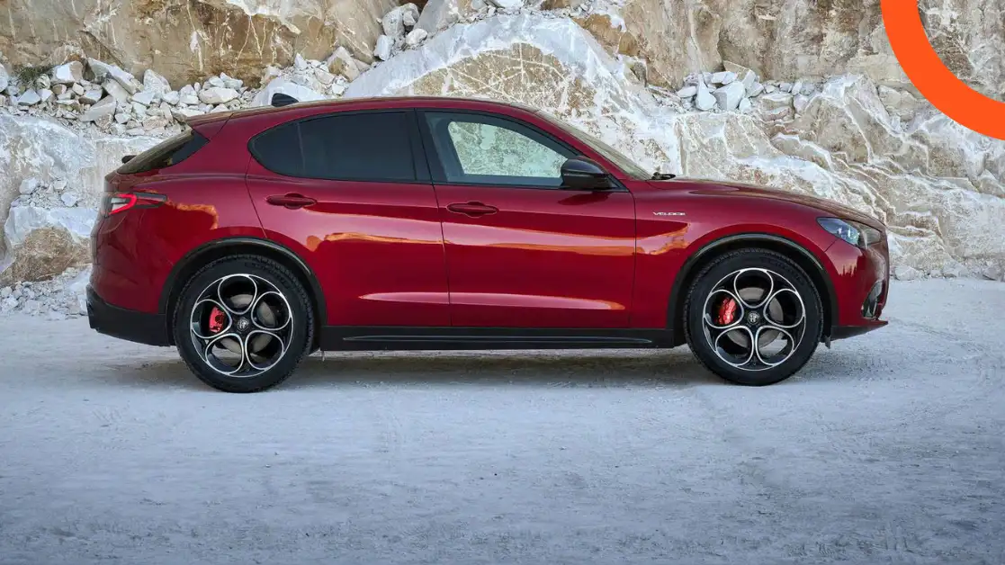 الفا روميو ستيلفيو 2026