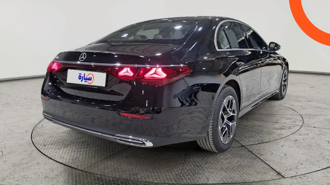 مرسيدس اي 200 2026