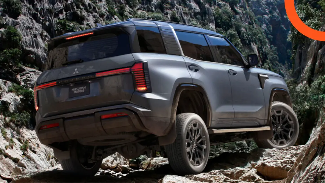 Mitsubishi Pajero 2027