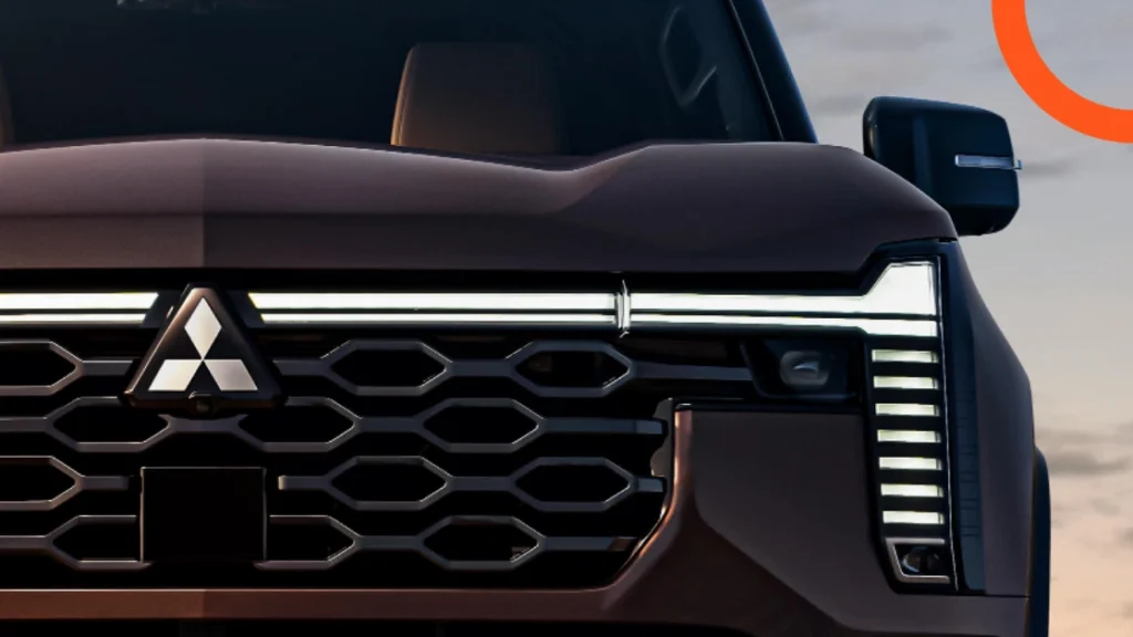 Mitsubishi Pajero 2027