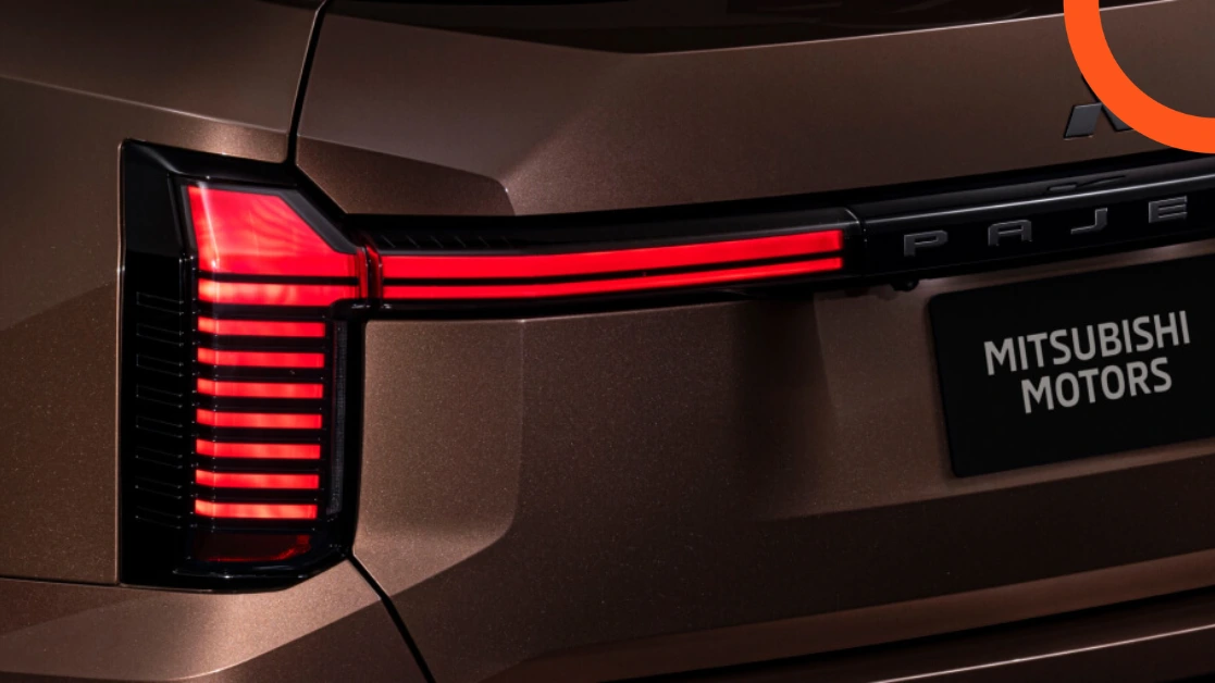 Mitsubishi Pajero 2027