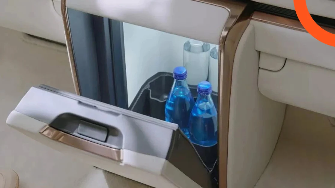 لكزس LM500h 2026