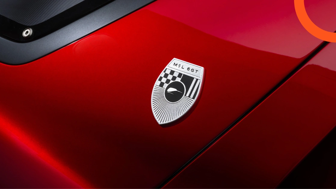 ماكلارين McL 6GT